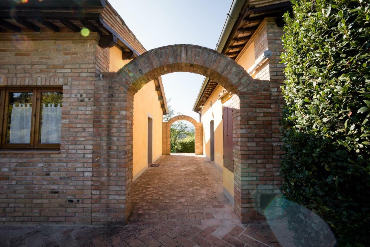 Fattoria Sant'Andrea - Farm Stay San Gimignano Buitenkant foto